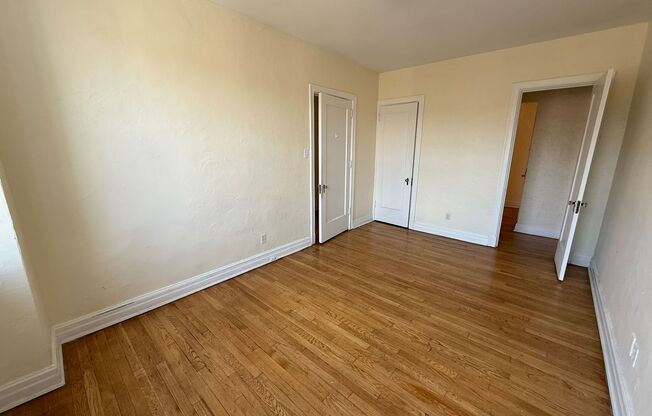 2 beds, 2 baths, 1,303 sqft, $2,200, Unit New King Edward  401