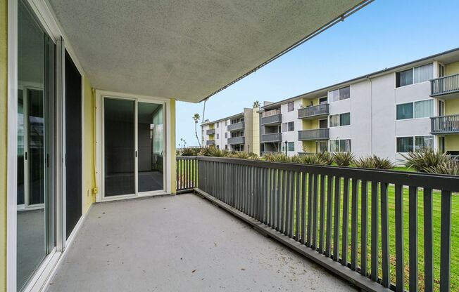 2 beds, 2 baths, 1,058 sqft, $2,598, Unit 4220.307