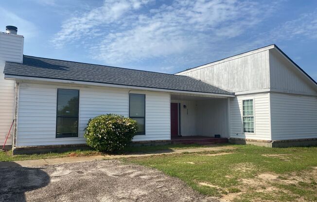 2501 Tara Heights