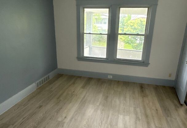 3354 East 132