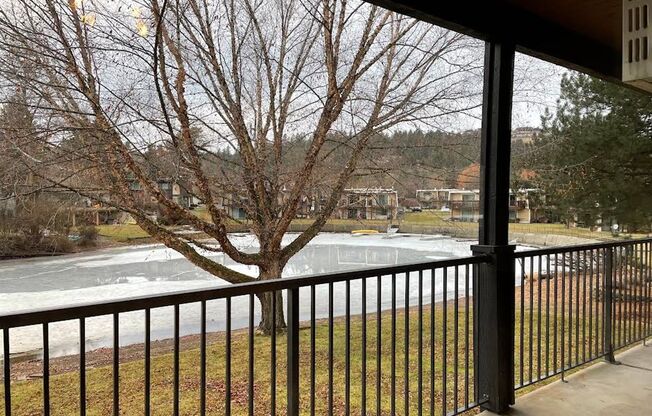Woodlake Village Apts