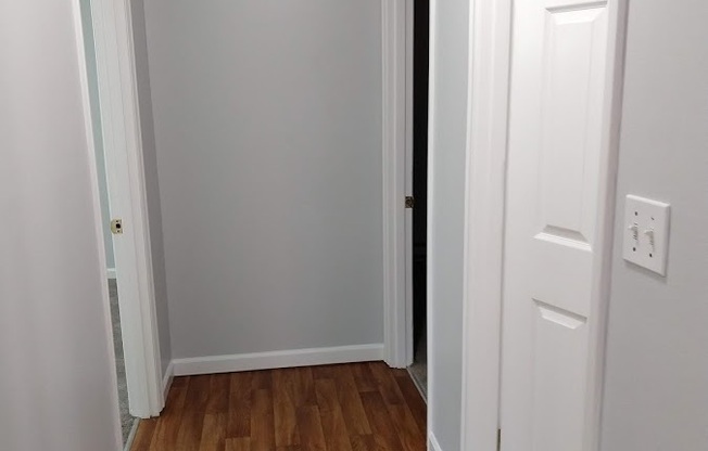 1 bed, 1 bath, 710 sqft, $1,795, Unit 09