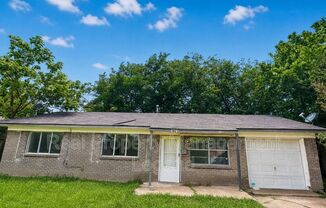 1021 IRENE DR