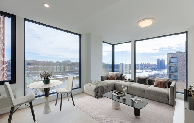 3 beds, 2 baths, $4,216, Unit 4-L