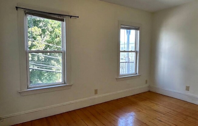 3 beds, 2 baths, 1,200 sqft, $2,887, Unit 2
