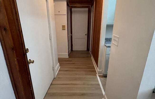1 bed, 1 bath, 440 sqft, $960, Unit 100