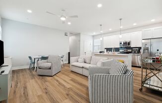 Spacious 3 Bedroom, 2 Bath Apartment with Modern Appliances