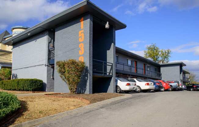 Highland Laurel Building