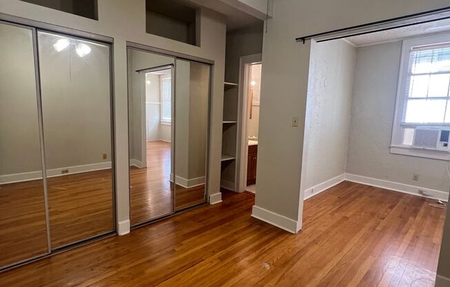 1 bed, 1 bath, 525 sqft, $1,100, Unit K