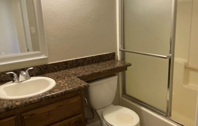 1 bed, 1 bath, $1,295, Unit # 55