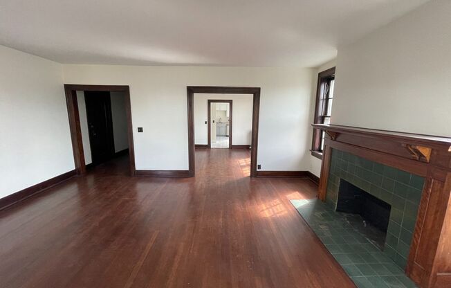 Large 3 Bedroom in Herron Morton 2200/Sq. Ft.
