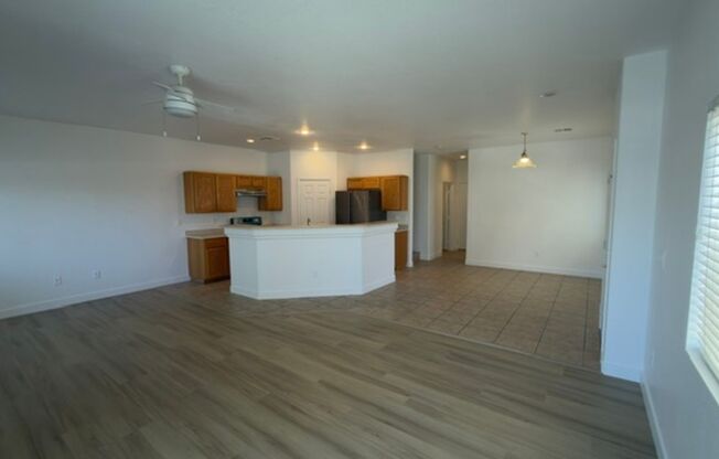 Henderson 3 Bedroom Townhouse!