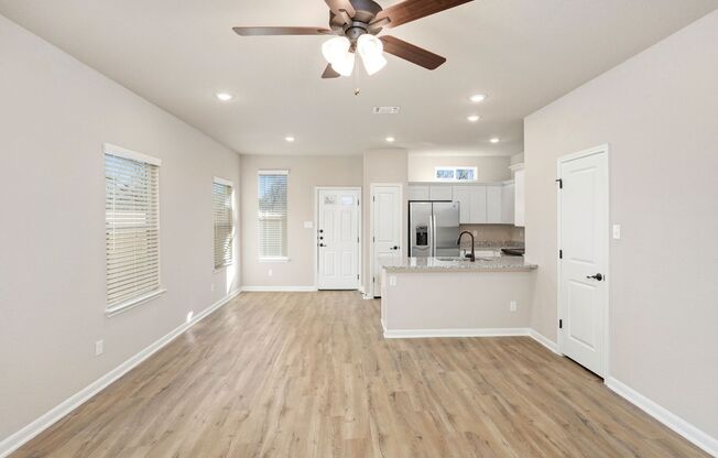 Brand New 3/2.5 Townhome Minutes to Ft Sam and BAMC