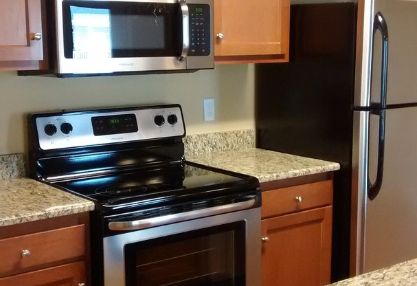 1 bed, 1 bath, 765 sqft, $825, Unit 178