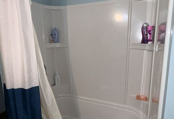 3827-3827A E Edgerton Ave