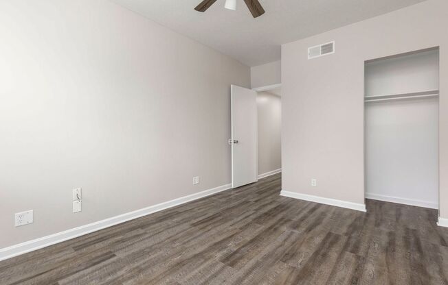 1 bed, 1 bath, $850, Unit 230