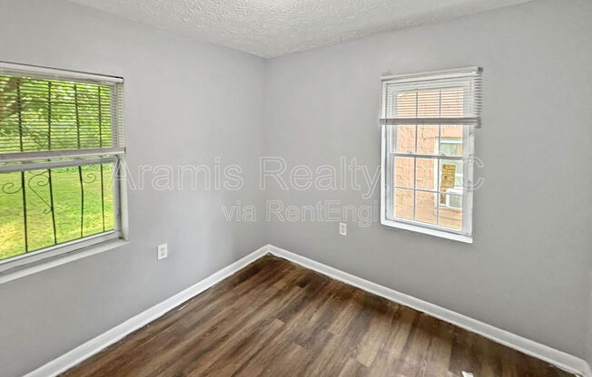 248 ROSSER ST SW