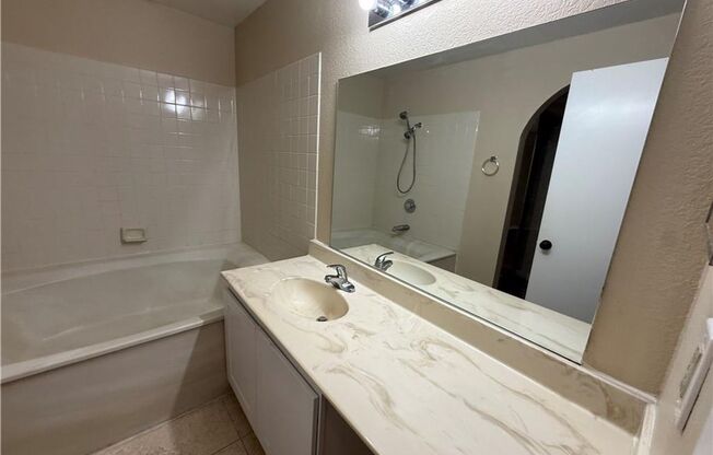 2 beds, 2 baths, $1,500, Unit # 1001