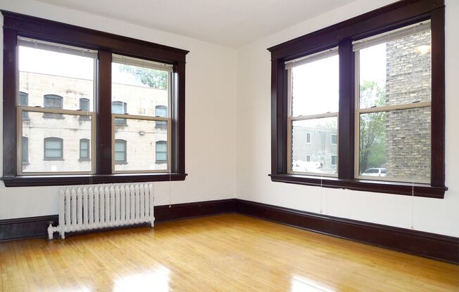 2 beds, 2 baths, 1,000 sqft, $1,475, Unit 5 - 130 - 2