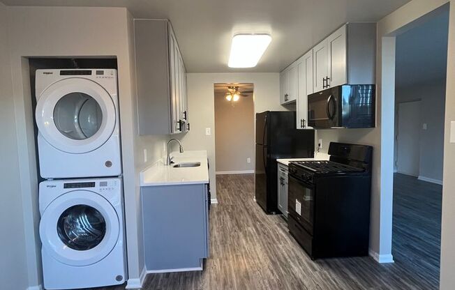 1 bed, 1 bath, 768 sqft, $1,945