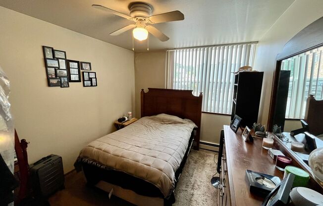 1 bed, 1 bath, $950, Unit 109