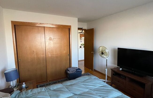 1 bed, 1 bath, $1,015, Unit 15