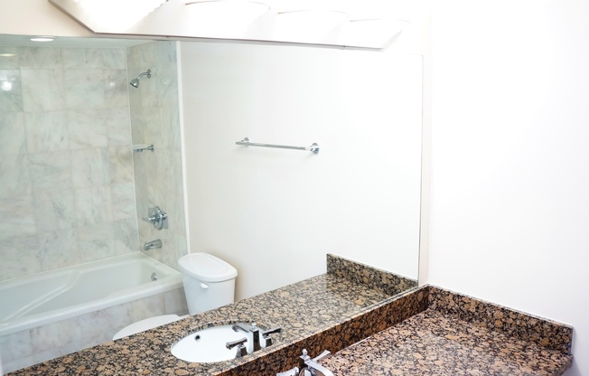 1 bed, 1.5 baths, 939 sqft, $2,800, Unit Unit 517