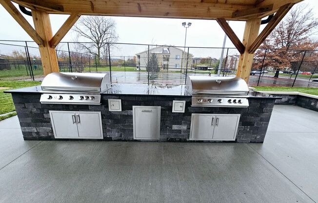 2 beds, 1 bath, 956 sqft, $1,300, Unit 3917-1C