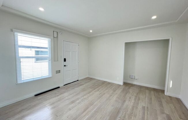 Studio, 1 bath, 261 sqft, $1,995, Unit 10370