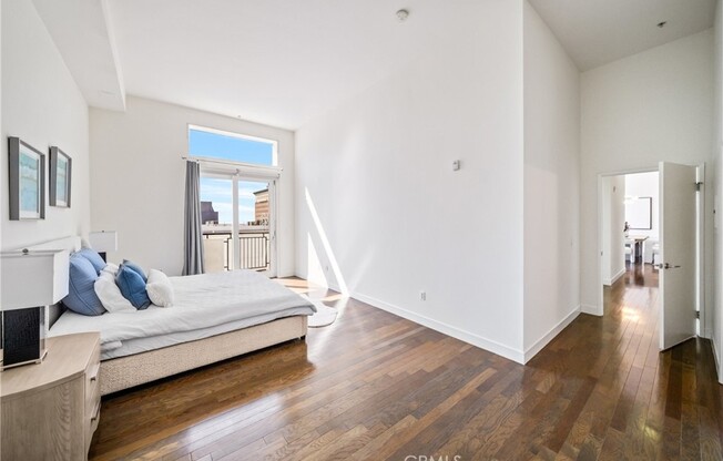 3 beds, 2 baths, 1,610 sqft, $8,000, Unit 612