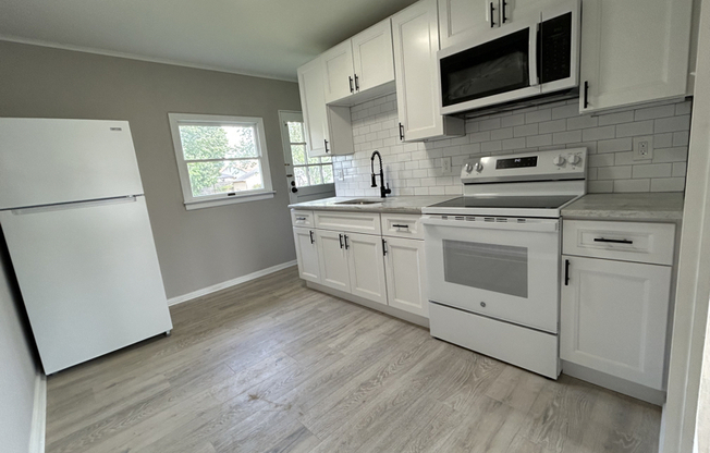 104 ELMWOOD RD