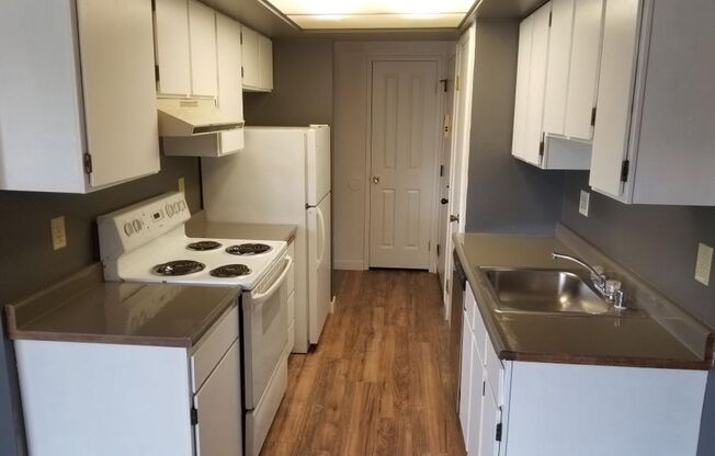 River Court Apartments