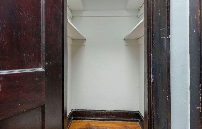 1 bed, 1 bath, 900 sqft, $850, Unit #25