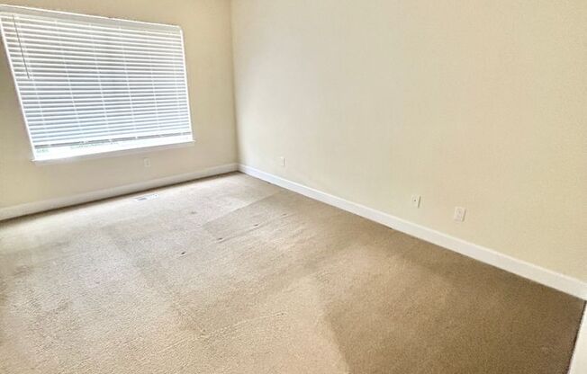 Elegant 3 Bed + Loft + Bonus End Unit in Rosewood Commons – 3-Car Garage, A/C, Prime Location
