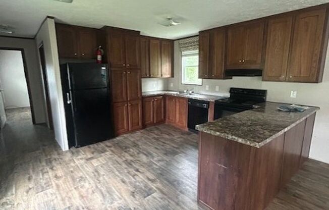 3 Bedroom Trailer in Hammond Available  Now