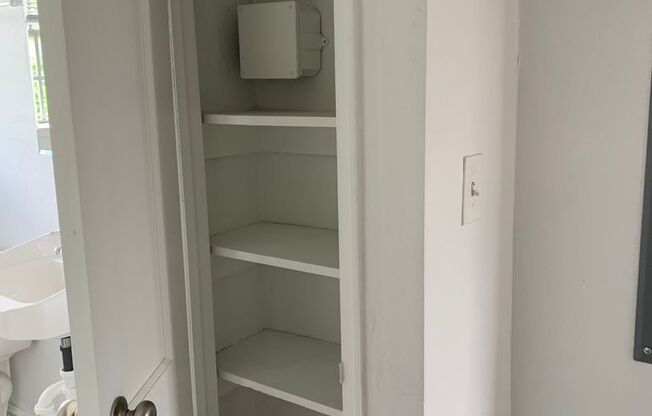 2 beds, 1 bath, 642 sqft, $1,095, Unit 504