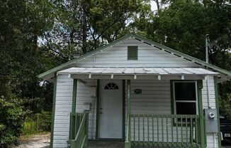 2 Bedroom Single Family Home in Gainesville
