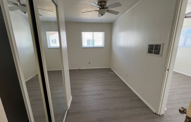 1 Bedroom on Ingraham Street blocks from the beach in Pacific Beach!