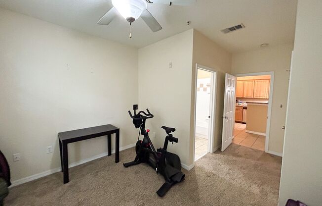 3 beds, 3 baths, $2,600, Unit Unit 211