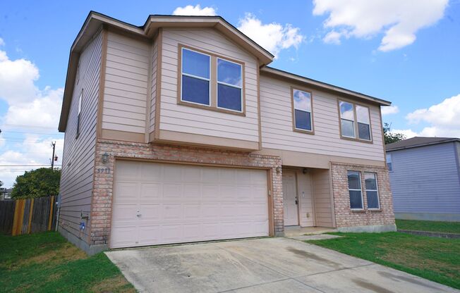 Charming 4-Bedroom, 2.5-Bathroom Home in Cheyenne Valley - Realtor Commission: $500