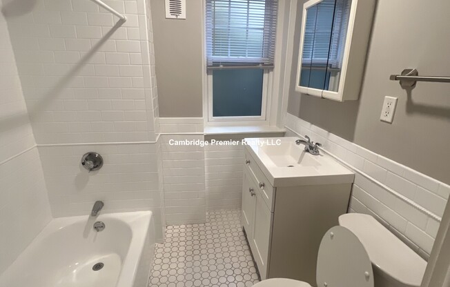 1558 Massachusetts Ave 31