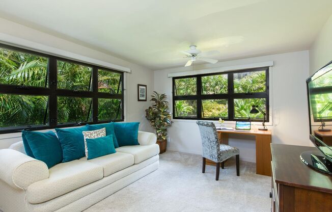 5bd/3ba Private Island Retreat Home w/ A/C & Ocean Views. Hale Poola