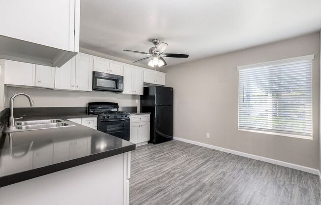 2 beds, 2 baths, 920 sqft, $2,495, Unit 48