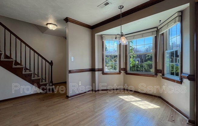 708 ML LNDG RD