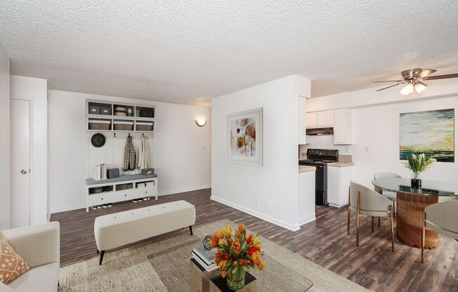 1 bed, 1 bath, 660 sqft, $1,490, Unit 9
