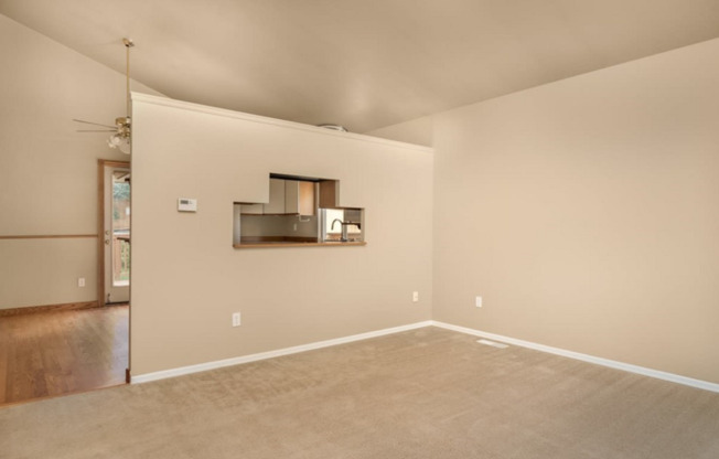 Charming 3-Bed, 2-Bath Tri-Level Home in Redmond, Steps from Marymoor Park"
