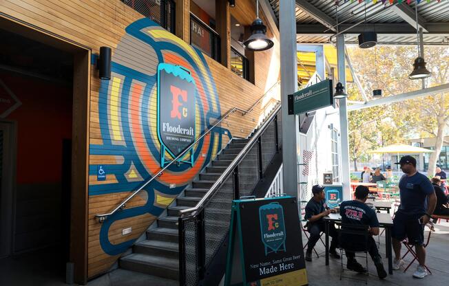 Floodcraft Brewing offers local craft beer and open‑air seating
