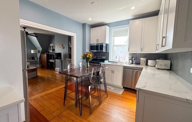 137 WALNUT ST