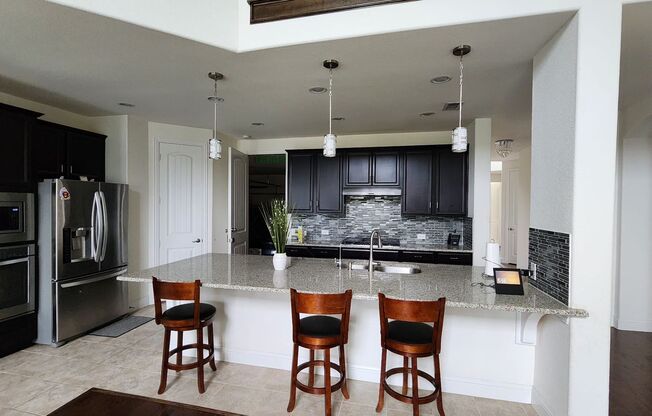 This 3,917 square foot single family home has 5 bedrooms and 3.5 bathrooms.