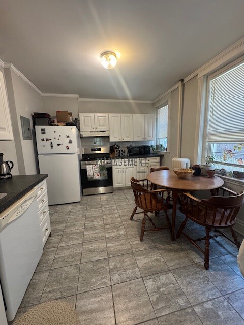 98 Strathmore Rd